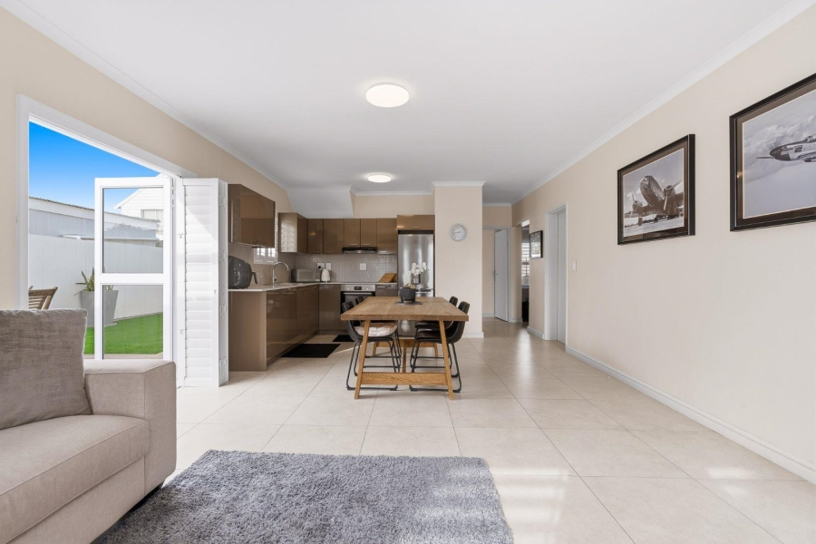 To Let 3 Bedroom Property for Rent in Royal Ascot Western Cape